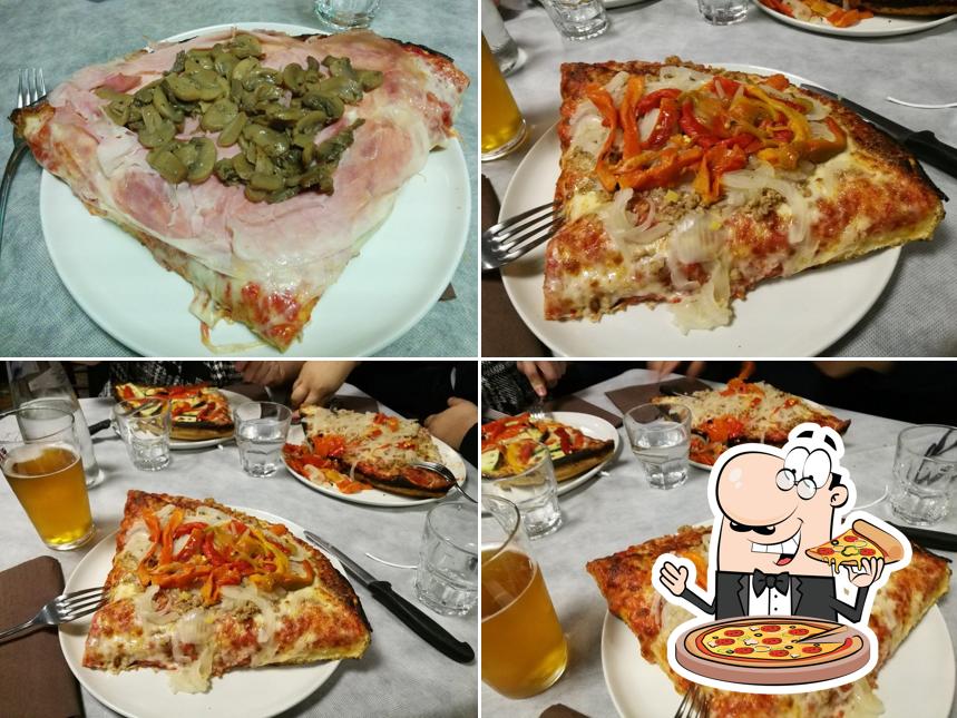 Ordina tra le svariate varianti di pizza