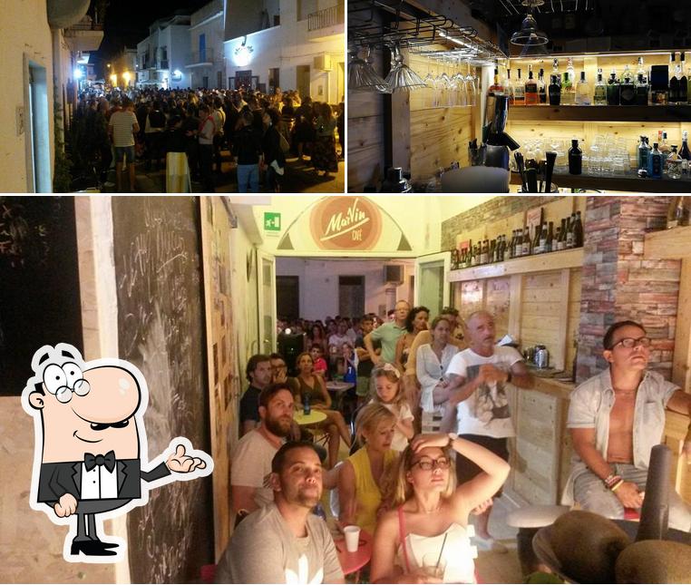 La foto della interni e vino di MarVin Café