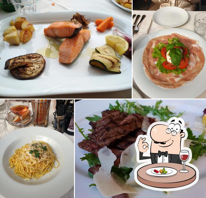 Cibo al Ristorante Gallo Nero