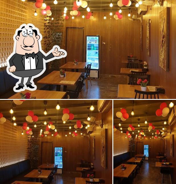 The interior of FOOD CHASKA