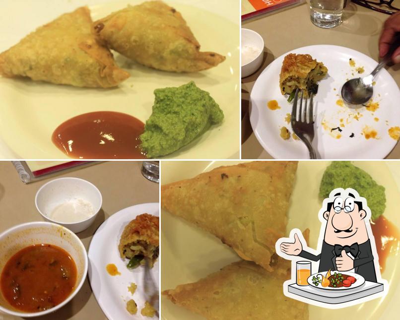 Meals at Hotel Sadanand Mumbai