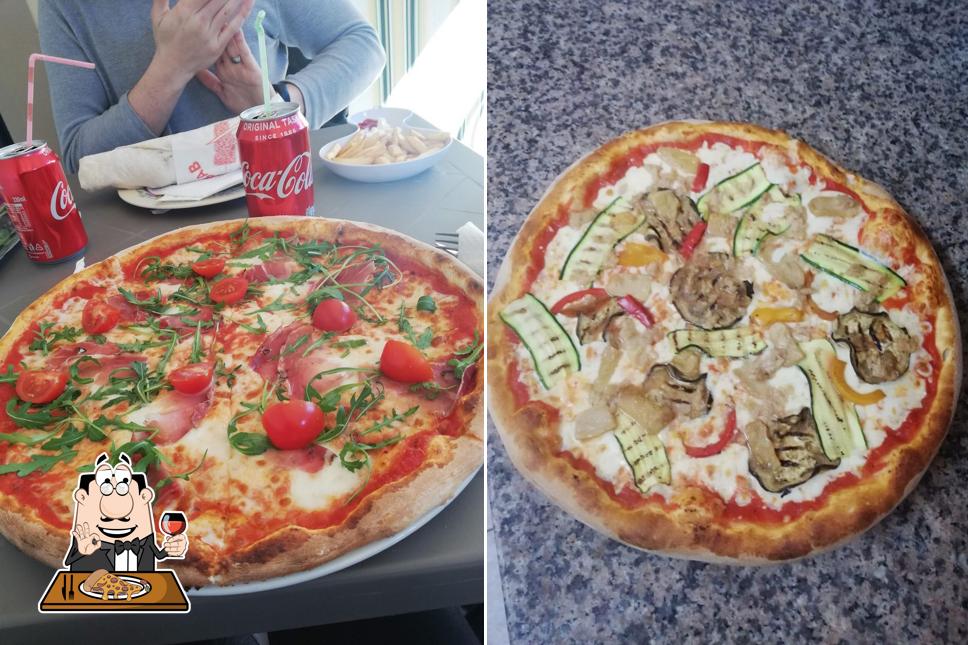 Scegli una pizza a Pizzeria Monfalcone