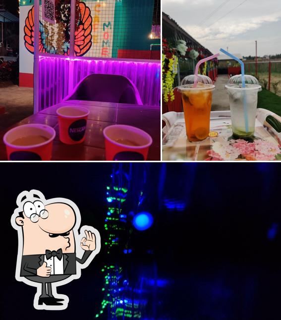 Here's a photo of Cafe Moment