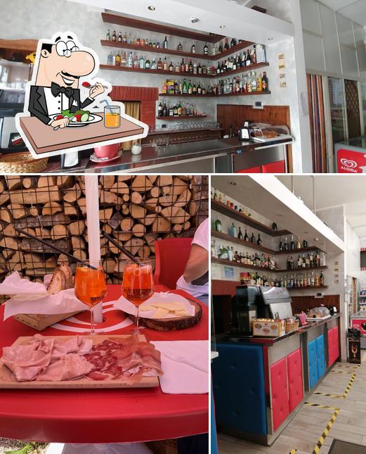 Bar Oasi si caratterizza per la cibo e interni