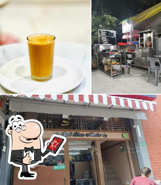 Look at this picture of Cafe Bun Maska talab