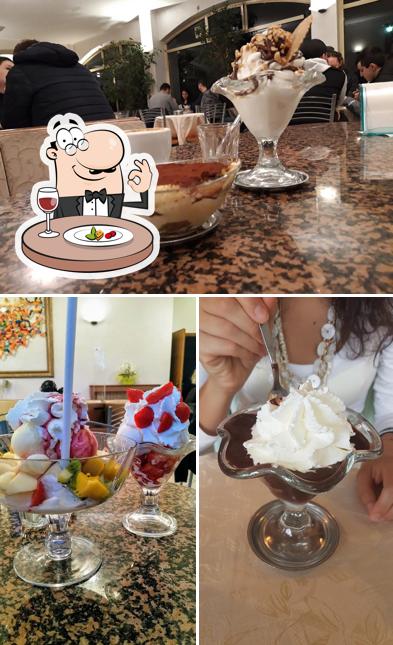 La foto di cibo e tavolo da pranzo da La Cremeria di Marilena Servidio
