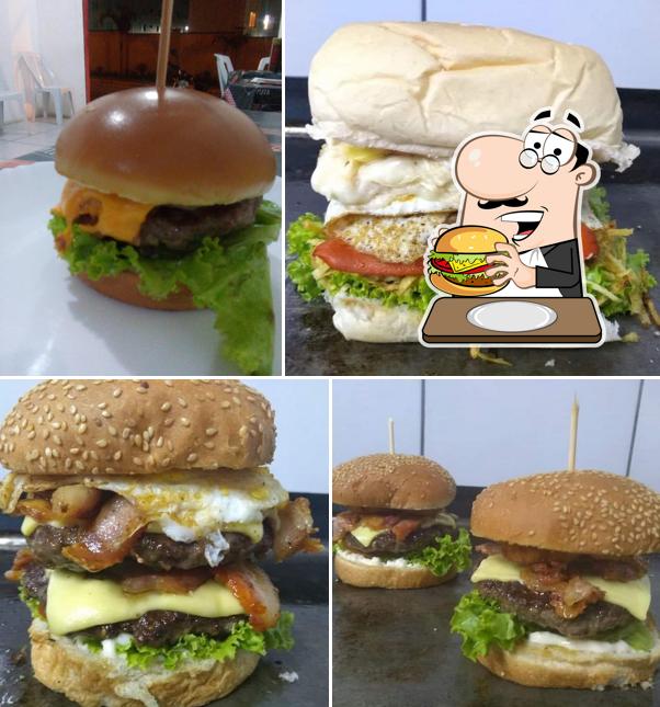 Delicie-se com um hambúrguer no @Rei do Amigão