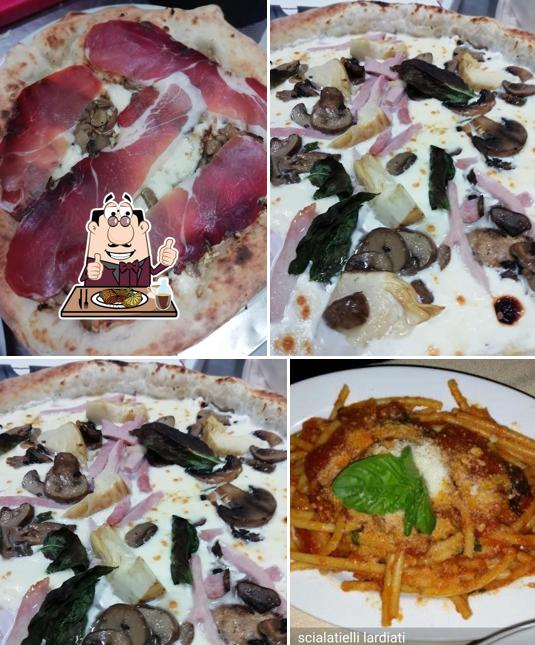 Prova i piatti di carne a Pizzeria degli Artisti