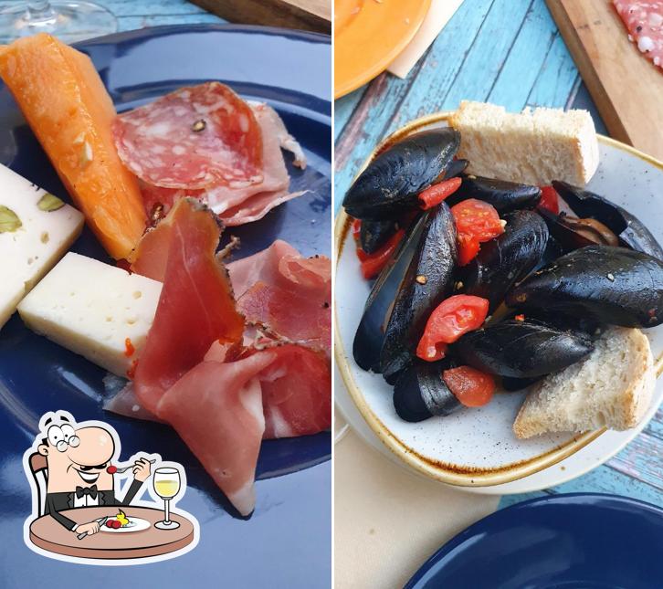 Cibo al il rifugio del osteria rosso vino