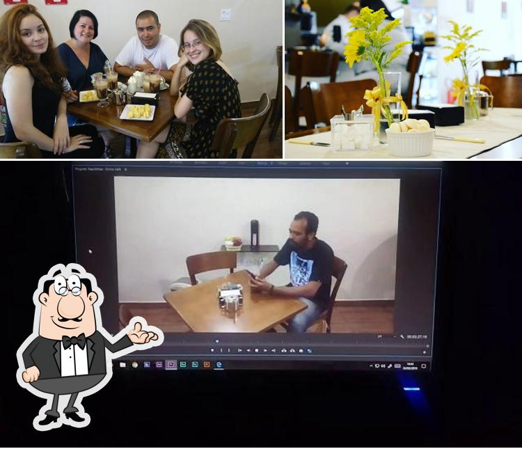 Veja imagens do interior do Divino Café