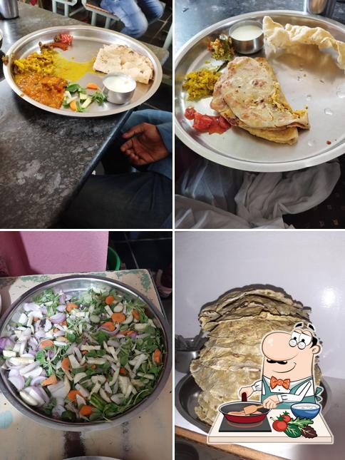 Chicken curry at NEW SHRI MALATESH KHANAWALI