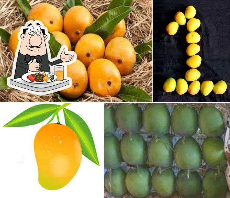 Food at Pure Ratnagiri Alphanso Mangoes