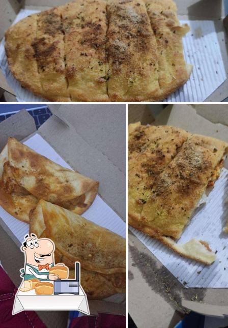 Garlic bread at Domino's Pizza