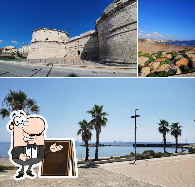 Gli esterni di McDonald's Civitavecchia