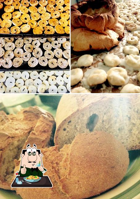 Cibo al Panificio Convertino di Gioia Lidia