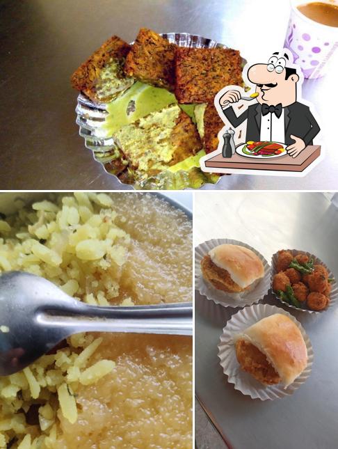 Food at Ruchira Snacks Center