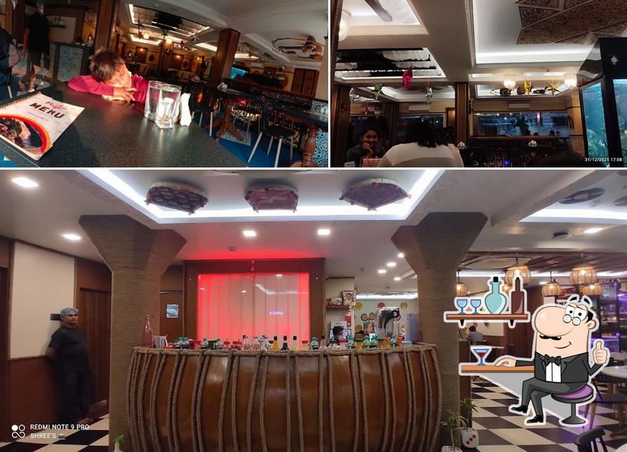 Check out how RR Cafe looks inside