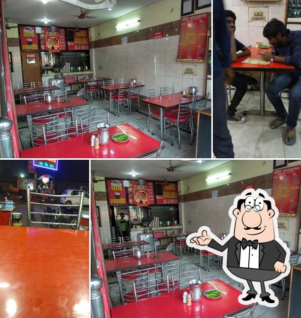 The interior of Hotel Pandit Ji Bhojnalya &Guest House