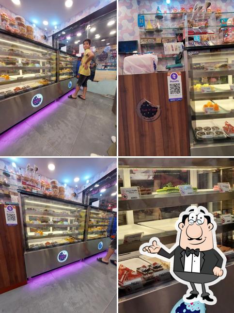The interior of Taste 'N' Bite