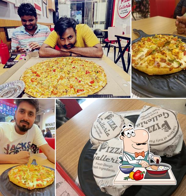 Paella at Pizza Galleria Orai