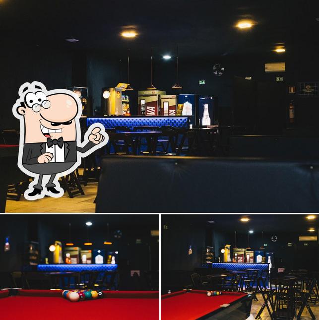 Apollo 11 Lounge e Bar