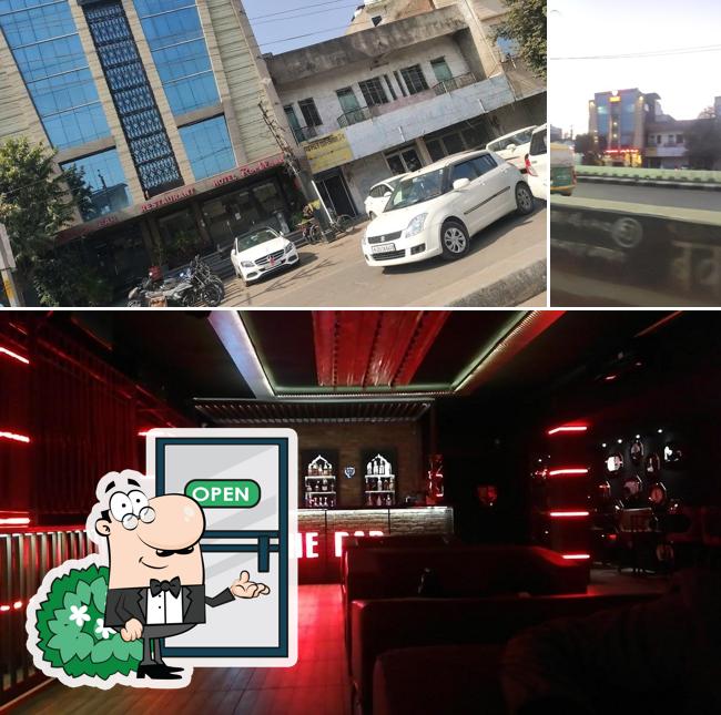 Check out how Tiger NightClub looks outside