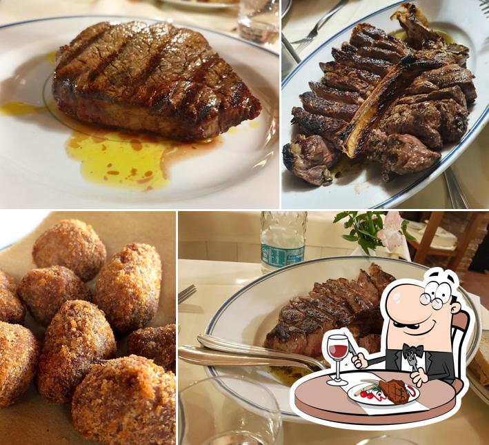 Prenditi i un pasto a base di carne a Ristorante Da Delfina