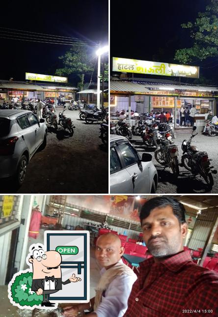Hotel Mauli is distinguished by exterior and food
