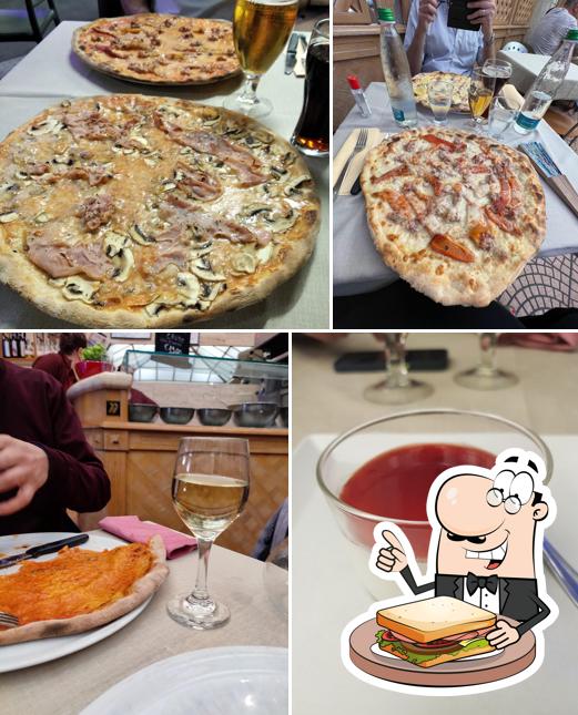 Toast al formaggio al Pizzeria L'Orchidea