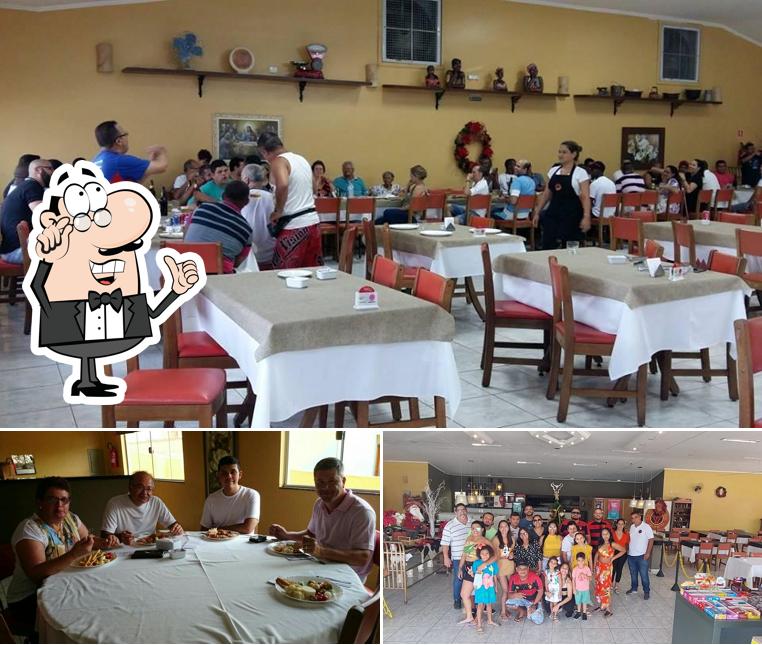O interior do Churrascaria do Porto