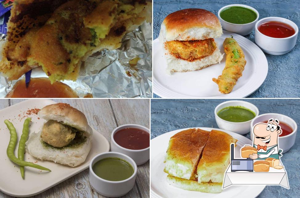 Garlic bread at Jay Bhavani Vadapav