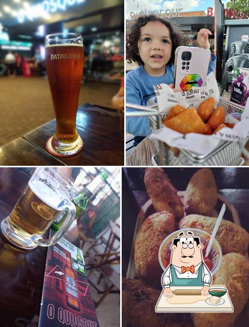 Samosas em O Quiosque Budweiser