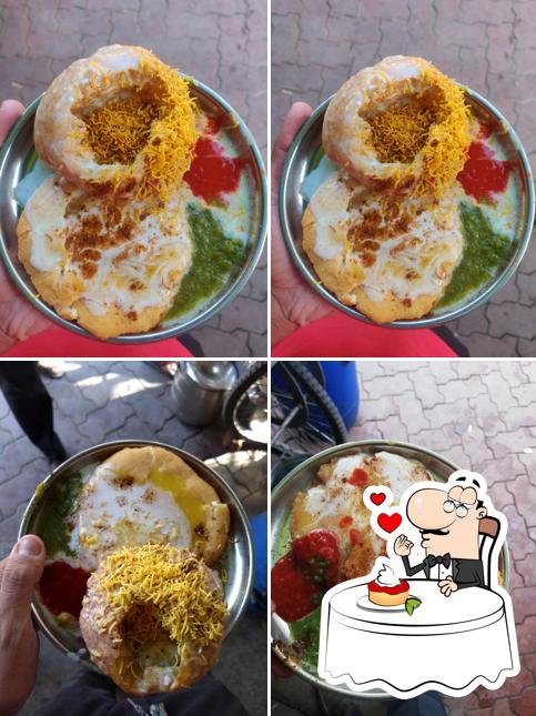 Vishnu Maharaj kachori Gilawada (Manish)