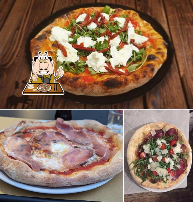 Ordina tra le svariate varianti di pizza