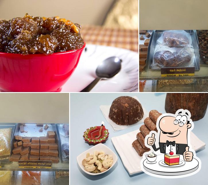 Aladipattiyan Karupatti Coffee - Valasaravakkam serves a range of sweet dishes