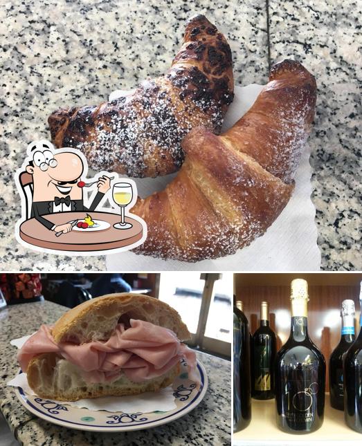 La cibo e alcol del ristorante