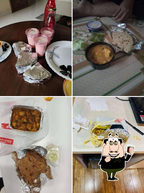 Enjoy a beverage at Mummys Meals