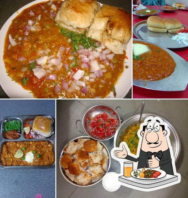 Food at Trishali Pavbhaji