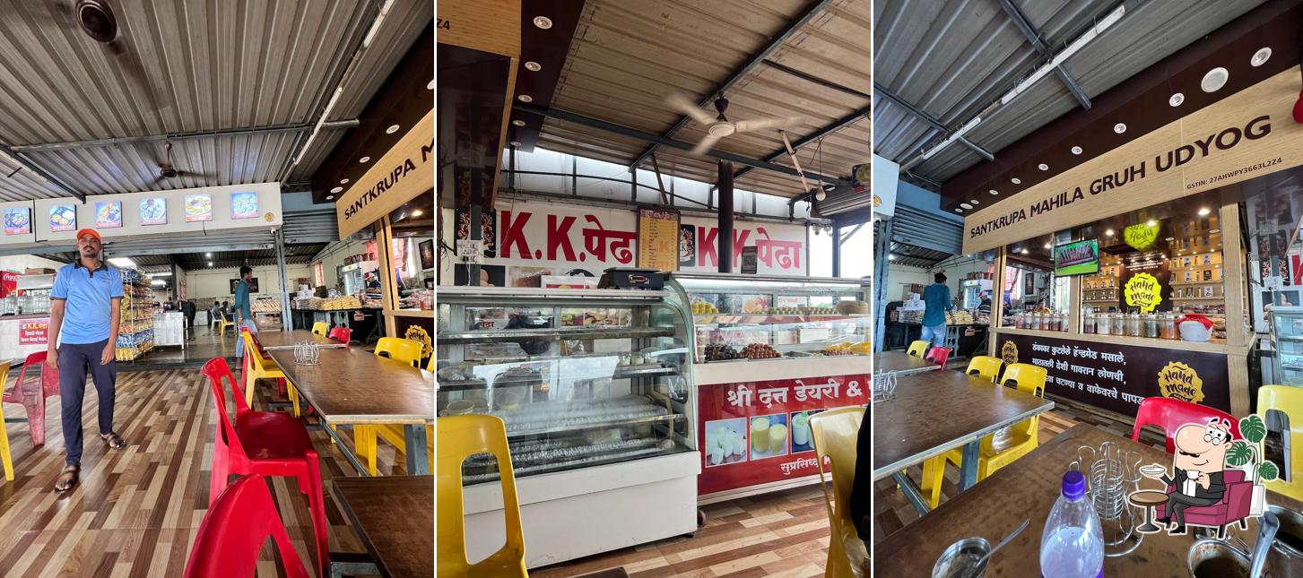 The interior of Yavat famous saikrupa misal & kk pedha