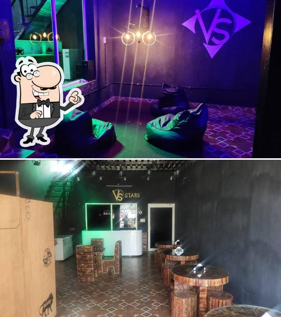 VS Stars Cafe & Restaurant