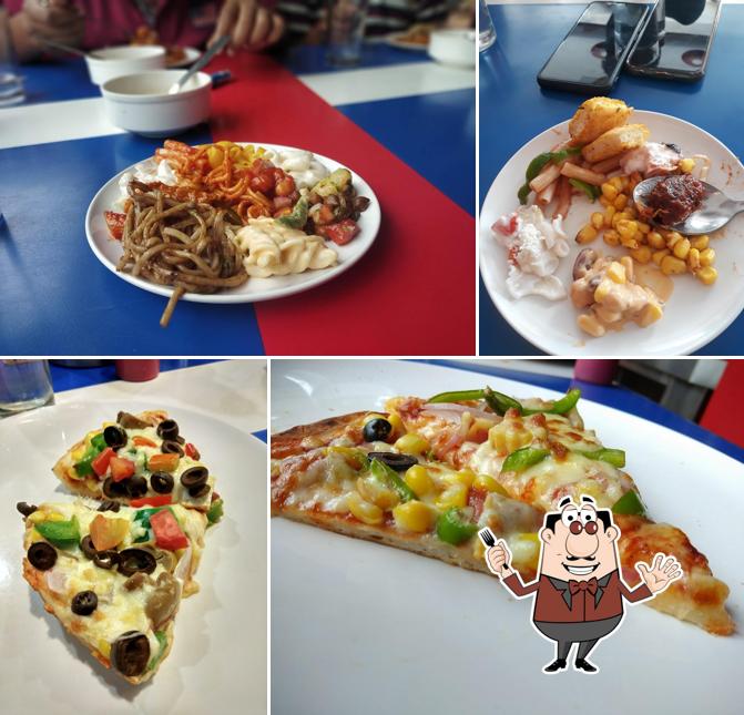 Meals at uspizza anand