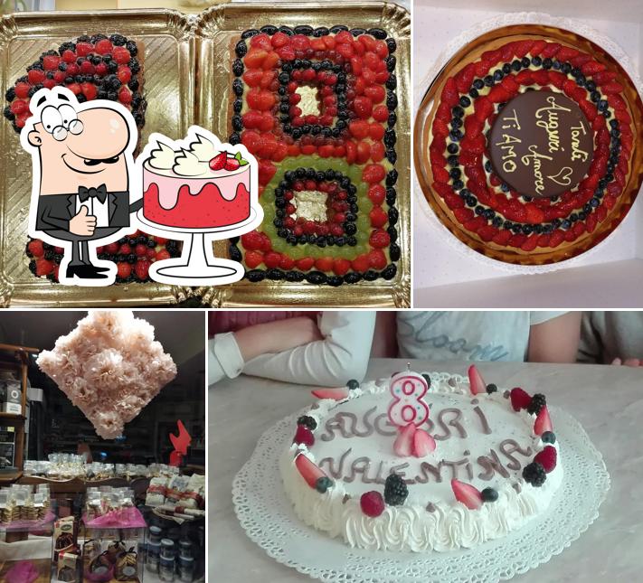 Guarda la foto di Pasticceria Patti