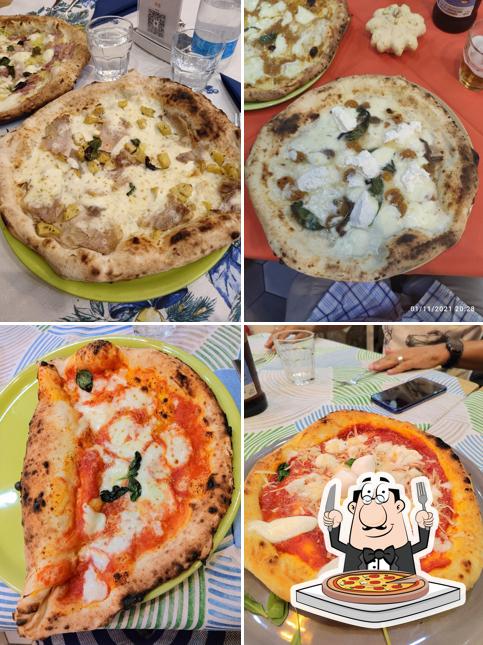 Ordina tra le svariate varianti di pizza