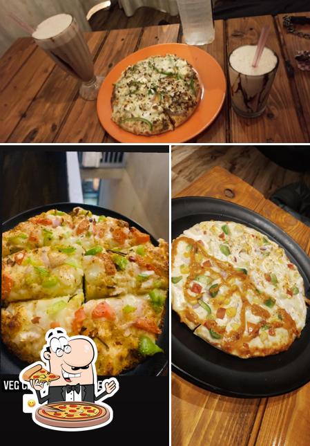 Order pizza at Invisible the talk