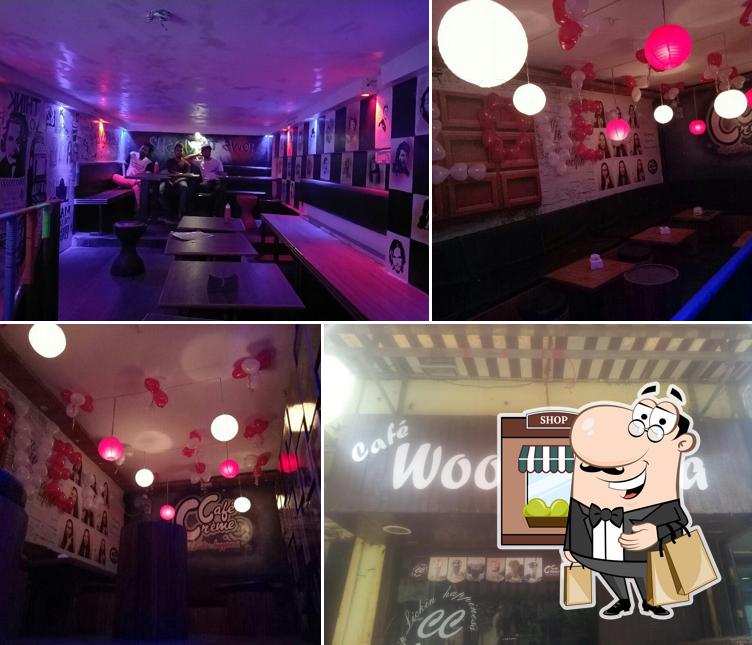 Check out how Cafe Creme looks outside