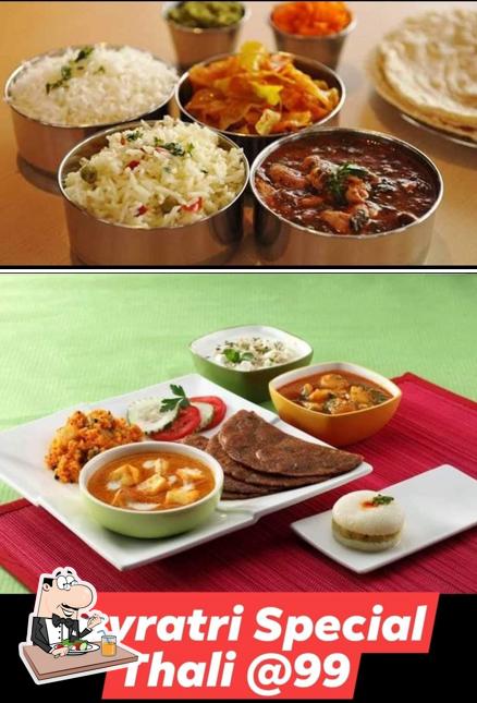 Food at Ghar Ki Rasoi