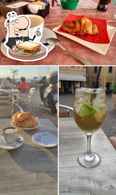 Toast al formaggio al Bar Milano