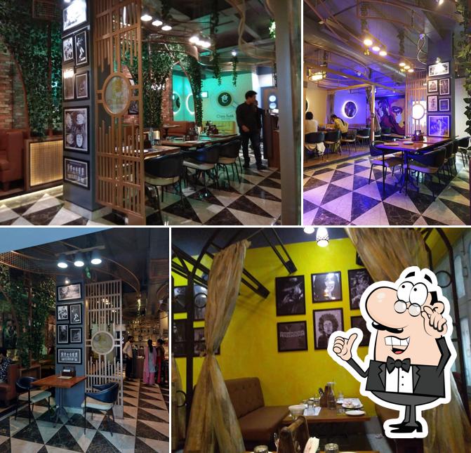 The interior of Class bunk cafe & kitchen