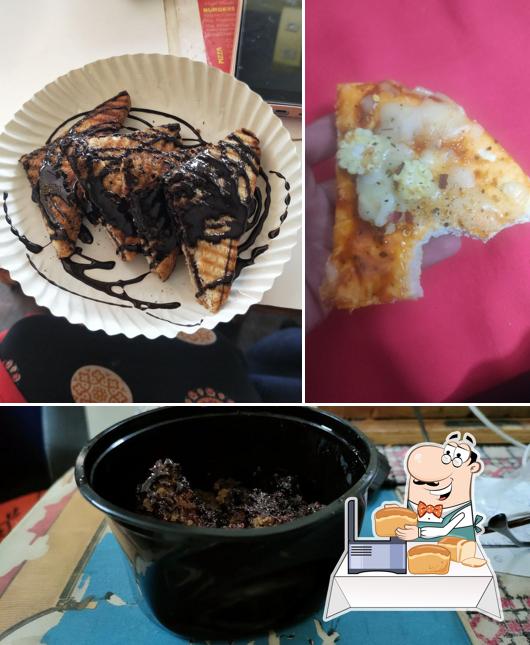 Garlic bread at Duckice's