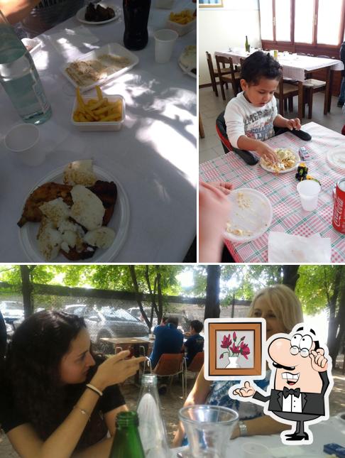 La interni e cibo del ristorante